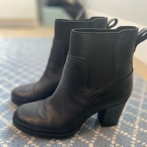 Black Clark’s Boots